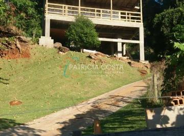 Casa · 100m² · 3 Quartos · 3 Vagas · Casa mista com alma de praia e vista pra lagoa no Macacu!