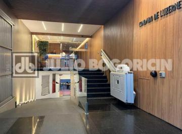 Comercial · 40m² · Copacabana sala comercial posto 5 reformada desocupada silenciosa portaria 24hs