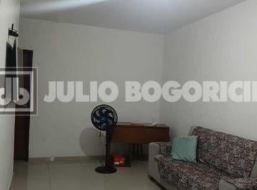 Casa · 182m² · 5 Quartos · Benfica, ótima localização, casa duplex, 5 quartos, reformada.