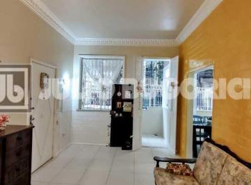 Apartamento · 77m² · 3 Quartos · Charmoso apartamento térreo, 2 varandas, sala, 3 quartos, um dos quartos est