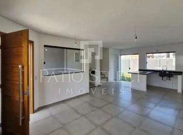 Casa · 132m² · 3 Quartos · 2 Vagas · Casa de condomínio com 132 m², 3 quartos sendo 1 s