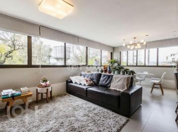 7032b568 · Apartamento, 2 dormitórios, 90.07 m², em Petrópolis