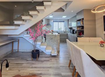 Casa de 3 quartos, Curitiba · Triplex mobiliado a venda em condomínio fechado