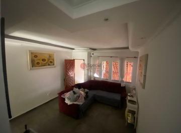 Casa · 100m² · 2 Quartos · 2 Vagas · Sobrado com 2 quartos, 2 suítes e 2 vagas no Jardim Santa Maria.