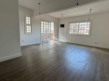 Comercial · 38m² · Sala comercial no Centro de Gramado, a meia quadra da Rua Coberta