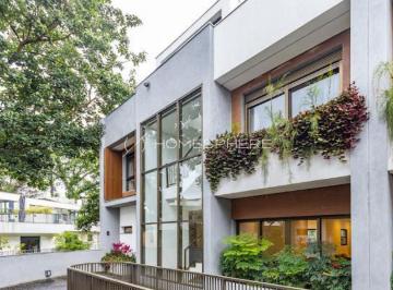 1 · Casa de condomínio com 689.0 m², à venda no bairro Alto da Boa Vista.