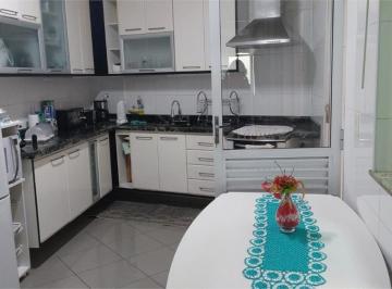 Casa de 3 quartos, São Paulo · Casa de Condominio Fechado no Jardim São Paulo