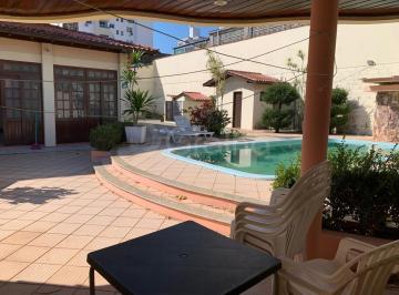 10 · Casa de 327m² com 3 suítes em Barreiros