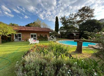 casa a venda no condomínio sao fernando golf club - piscina · Casa à venda - na Granja Viana