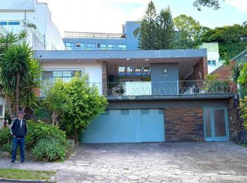 687544_iQdXFGC4R8_68754467e18810a38c0.jpg · CASA NO BAIRRO TRÊS FIGUEIRAS, EM AMPLO TERRENO