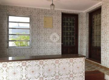 Casa · 360m² · 3 Quartos · 3 Vagas · Casa térrea com edícula com 3 quartos no Boqueirão em Santos