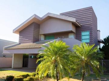 Casa · 371m² · 4 Quartos · 2 Vagas · Sobrado com 371m² no Alphaville 1