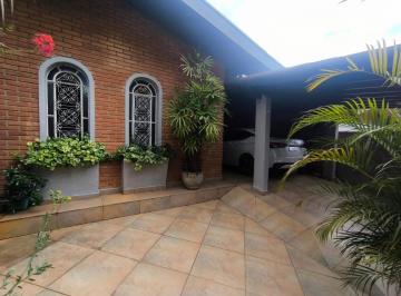 Casa · 201m² · 3 Quartos · 2 Vagas · Casa Térrea com 03 quartos á Venda - Vila Galvão- Jundiaí-SP