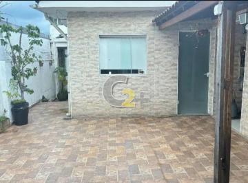 Casa · 180m² · 3 Quartos · 2 Vagas · Casa à venda em Itaberaba com 3 quartos, 1 suíte,  2 vagas de garagem.