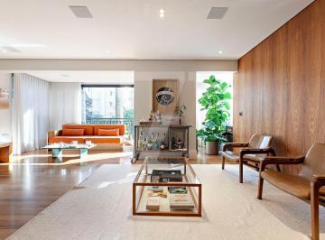 Apartamento · 198m² · 3 Quartos · 3 Vagas · Apartamento reformado em localização privilegiada