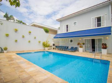 Casa · 442m² · 3 Quartos · 3 Vagas · Casa com 3 suítes e lazer, perto da Escola Suíço Brasileira (Schweizerschule)