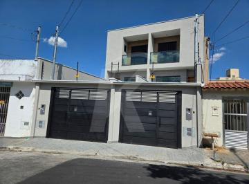 Casa · 180m² · 3 Quartos · 5 Vagas · Sobrado Novo na Parada Inglesa - 3 suítes e 5 vagas.