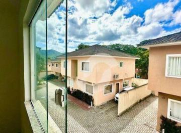 a687b7f6742c28a9dd0f04b152533adb5aee46c6 · Casa com 2 dormitórios à venda, 66 m² por R$ 425.000,00 - Itaipu - Niterói/RJ