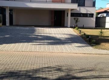 ij34w2ogmxyzzmyzixnjri_md · Casa à Venda no Condomínio Vivendas do Lago – Oportunidade Única!