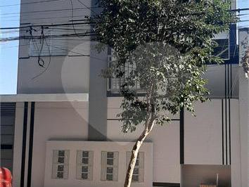 Área de Serviço · Imoveis - no Parque Peruche