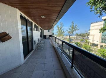 b5a3d7b78ff51233b98738ab03992f1a34ebc2f1 · Lopes Enjoy Vende apartamento 3 suítes, 164 m², 2 vagas, Vista Mar - Posto 9.