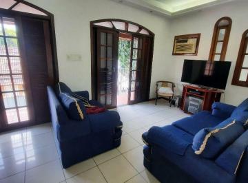 86ee9a48aaf61e9438a2c060ead13561457d9f37 · Casa triplex com 5 quartos, 5 vagas de garagem em Condomínio Fechado, Benfica, Rio de Janeiro/RJ