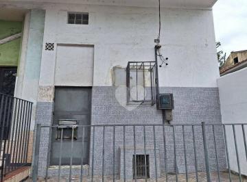 53d0d9f0c35a3880bfabd0fad0deec071a9eae0b · Riachuelo Vendo loja comercial com Girau area livre na frente da loja.