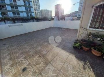 3898049cd1158e88e5cb3b8d4db646d4b41b6a20 · Casa com terraço no Andaraí