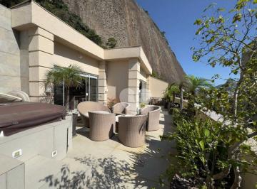 f9fb98cc80add8011c8c49d28067bf5054213ee9 · Prédio com piscina e academia! Cobertura com terraço amplo, 2 quartos (suíte), dependência revertida