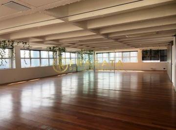 Comercial · 201m² · 2 Vagas · Conjunto Corporativo Premium no Jardim Europa - Andar Alto, 201m² - próximo ao metrô Faria Lima