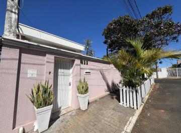 Casa · 240m² · CASA VILA ANTARTICA - BOTUCATU / SP