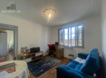 Apartamento · 45m² · 1 Quarto · Apartamento à venda na Azenha, Porto Alegre – 1 dormitório, banheiro completo