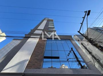 Apartamento de 3 quartos, Itapema · APARTAMENTO 1 POR ANDAR, 3 QUARTOS E 2 VAGAS NA MEIA PRAIA