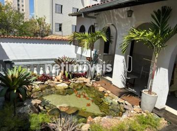 Casa · 357m² · 8 Quartos · 4 Vagas · Oportunidade imperdível no Nova Floresta – Casa ampla com excelente potencial!