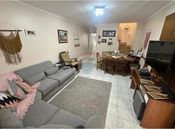 Casa · 250m² · 3 Quartos · 2 Vagas · Linda casa 3 dormitório Santa Mena