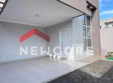 Casa · 180m² · 3 Quartos · 3 Vagas · Casa em Avenida Vereador Carlito Cordeiro - Granada - Uberlândia/MG