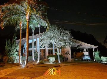 Rural · 2015m² · 3 Quartos · 9 Vagas · Casa à Venda  Condomínio Chácaras Flora  Bairro Pinheirinho