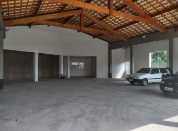 Comercial · 600m² · 1 Quarto · Salão para Locação no Centro de Cabreúva-SP