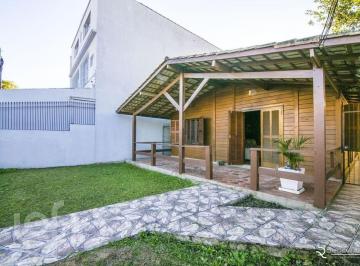 https:__pui.loft.com.br_listings_bba953a0-f98b-4fe6-ba18-1928260ac039_photos_f320421b?preset=desktop · Casa à venda em Nonoai com 150 m², 3 quartos, 1 suíte, 1 vaga