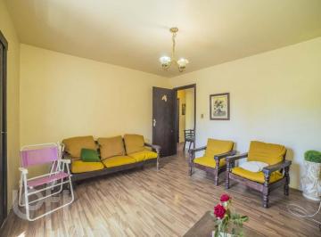 https:__pui.loft.com.br_listings_a4dc7577-73a4-49f0-9c14-aa19ab98007c_photos_5c89bbc9?preset=desktop · Casa à venda em Tristeza com 170 m², 3 quartos, 1 suíte, 5 vagas