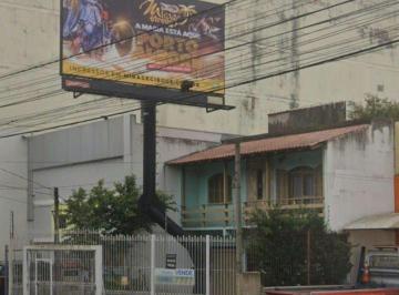 https:__pui.loft.com.br_listings_5cb57ab7-22ff-47cc-be75-31622c203b37_photos_a539d20e?preset=desktop · Casa à venda em Jardim Botânico com 321 m², 2 vagas