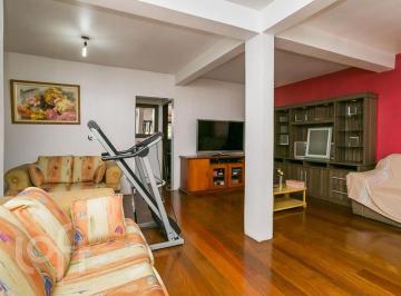 https:__pui.loft.com.br_listings_b2a8f2ef-047d-4ad8-90e8-cbb7f8d2d37d_photos_c4d760bd?preset=desktop · Casa à venda em Cavalhada com 300 m², 3 quartos, 1 suíte, 2 vagas