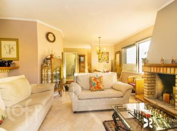 https:__pui.loft.com.br_listings_c73365c8-9a7f-4141-82d0-7d37bf3397ce_photos_34774f90?preset=desktop · Casa à venda em Santa Tereza com 230 m², 4 quartos, 1 suíte, 2 vagas