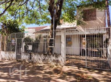 https:__pui.loft.com.br_listings_3bc57e61-6585-4207-88f2-cd6b1c819e07_photos_ed979f6a?preset=desktop · Casa 4 dormitórios. em frente estádio SC São José , Passo Da Areia
