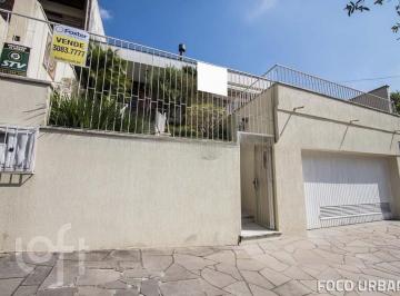 https:__pui.loft.com.br_listings_e597148a-6ca5-4be6-a0d1-f6364e4c69d9_photos_7bf22f3c?preset=desktop · Casa à venda em Chácara das Pedras com 205 m², 3 quartos, 1 suíte, 2 vagas