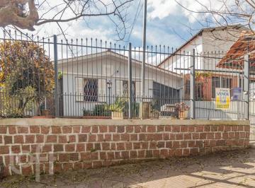 https:__pui.loft.com.br_listings_b2440824-715e-4b6c-a0f0-7baa0ae6e02a_photos_a4da8a7f?preset=desktop · Casa à venda em Vila Jardim com 130 m², 3 quartos, 4 vagas