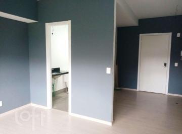 https:__pui.loft.com.br_listings_110a6648-2e58-4c75-a8ea-d7e21e434135_photos_1da5ed22?preset=desktop · Apartamento à venda em Glória com 35 m², 1 quarto, 1 vaga