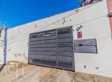 https:__pui.loft.com.br_listings_93010836-be10-42f0-bda8-ab4346457a47_photos_90c3c7c3?preset=desktop · Casa à venda em Cascata com 180 m², 3 quartos, 1 suíte, 4 vagas