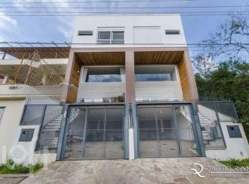 https:__pui.loft.com.br_listings_adb93e0a-8608-4d10-b433-d820c4474747_photos_ed70f727?preset=desktop · Casa à venda em Morro Santana com 172 m², 3 quartos, 1 suíte, 2 vagas