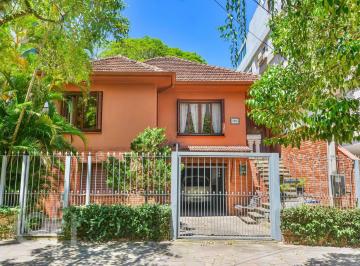 https:__pui.loft.com.br_listings_72cd6cc8-bd9f-4deb-a1b9-b3cbaf0839b7_photos_9d8380e3?preset=desktop · Linda casa estilo vintage no bairro Petropolis